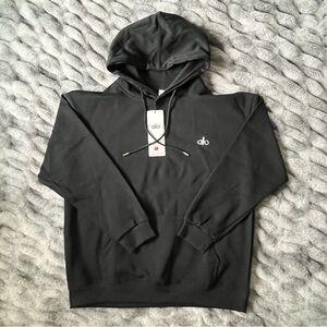 Alo Yoga Black Hoodie – Size Large 🖤 (NWT)